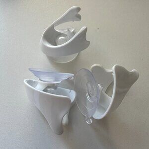 NEW Gillete 3 Suction Cup Razor Bathroom Shower Holders - White